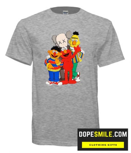 Uniqlo Kaws X Sesame Street Family cool T-Shirt