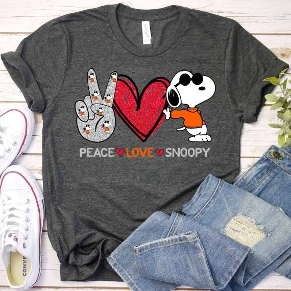 Snoopy Gift Snoopy Lover Peace Love Snoopy Tshirt 2D Tshirt Cp ...