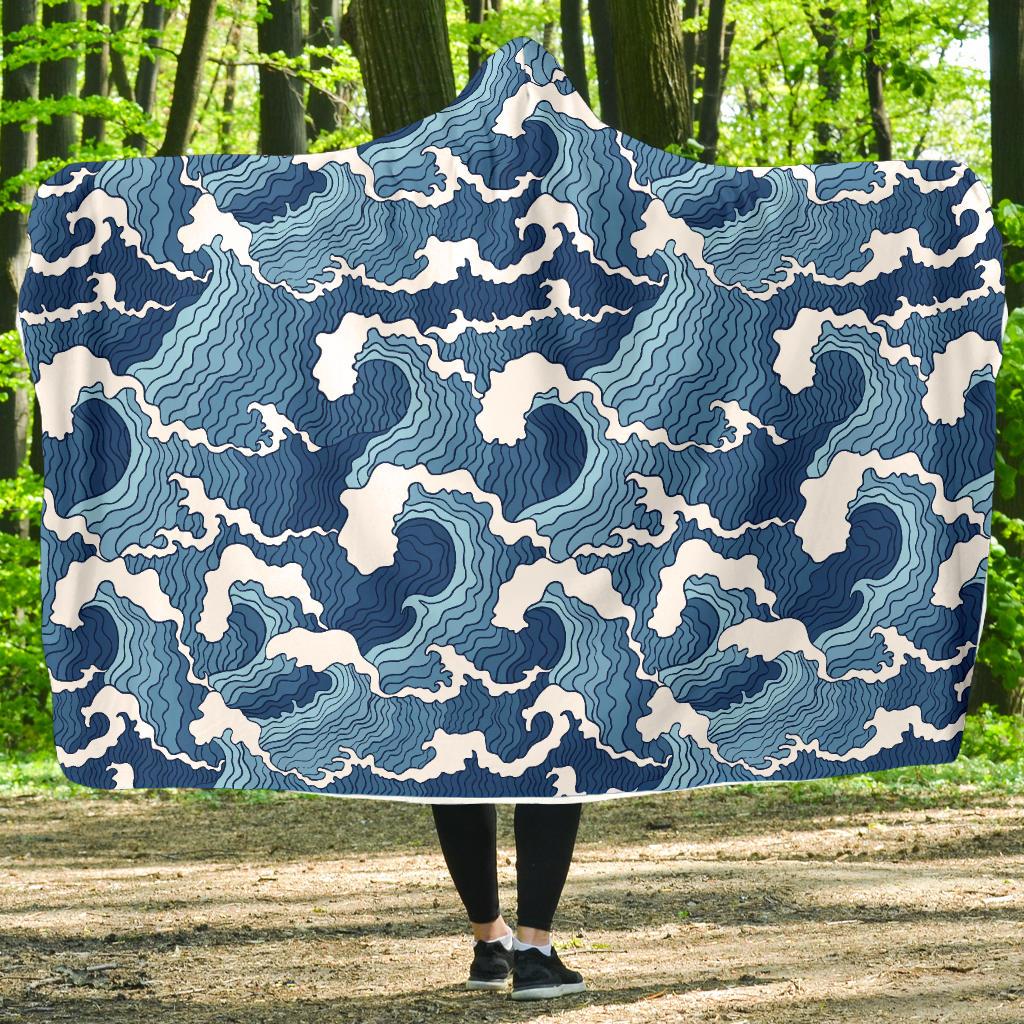 Wave Themed Pattern Print Hooded Blanket