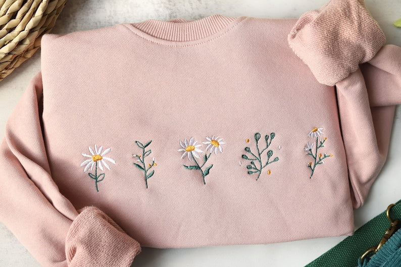 Lovely Daisy Embroidered Sweatshirt Crewneck Sweatshirt All Over Print Sweatshirt For Women Sweatshirt For Men Sws2737