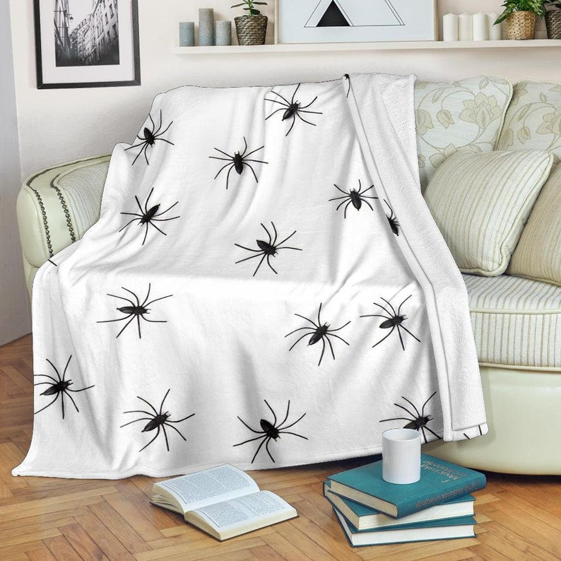 Spiders Blanket, Spiders Throw Blanket, Spiders Fleece Blanket, Spiders Cozy Blanket, Spiders Adult Blanket, Spiders Kid Blanket, Fleece Blanket, Sherpa Blanket