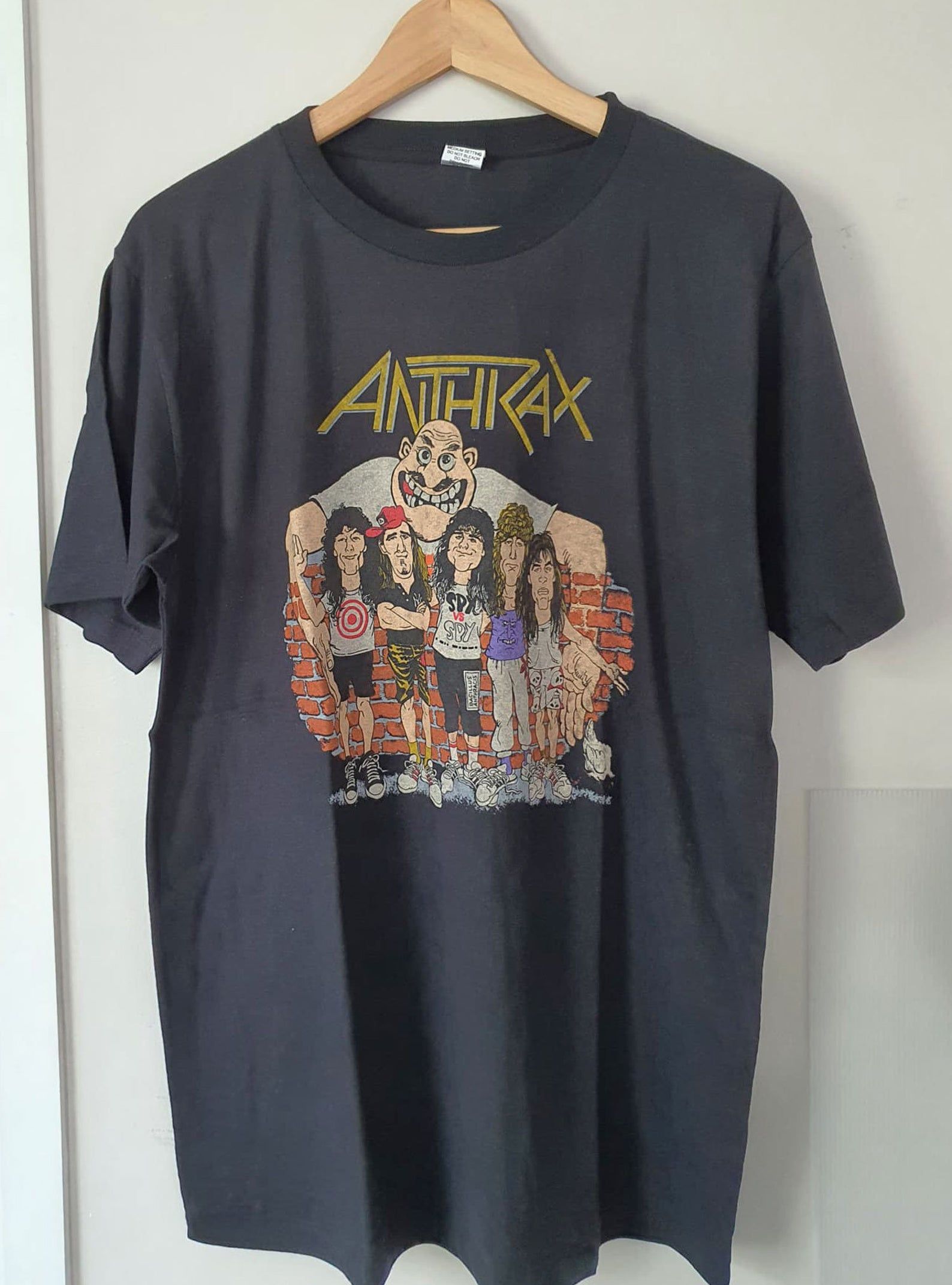 Anthrax Vtg Look Retro T-Shirt