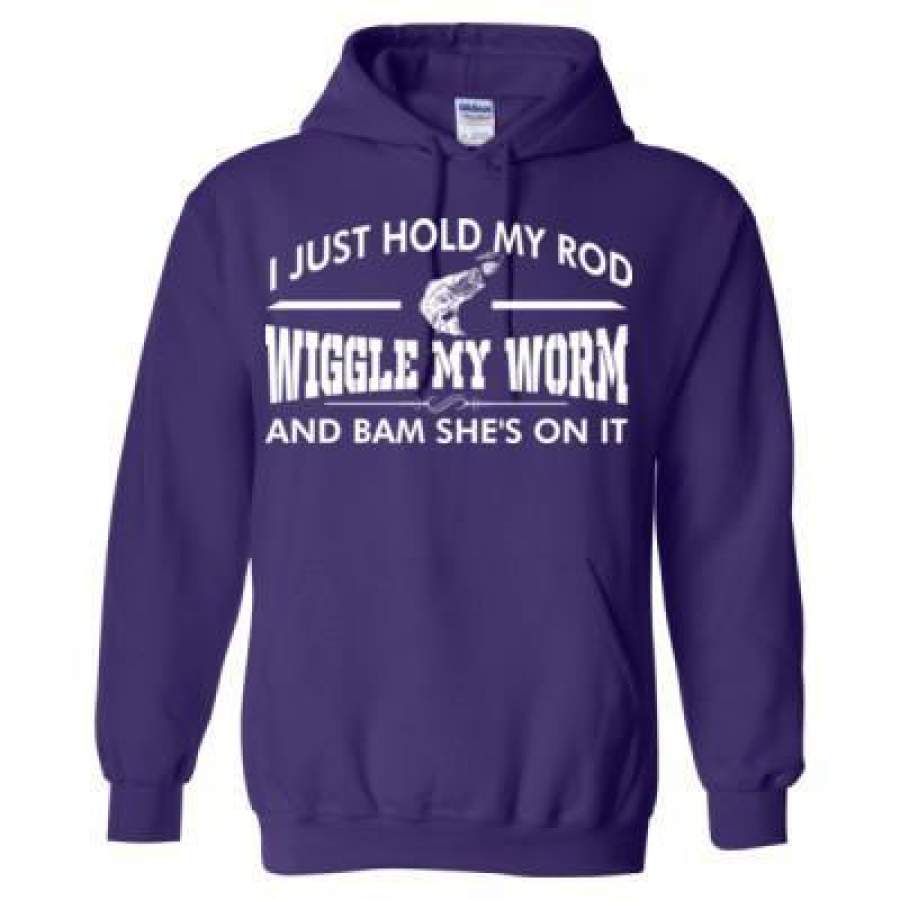 AGR I Just Hold My Rod Wiggle My Worm And Bam Shes On It – Heavy Blend™ Hooded Sweatshirt