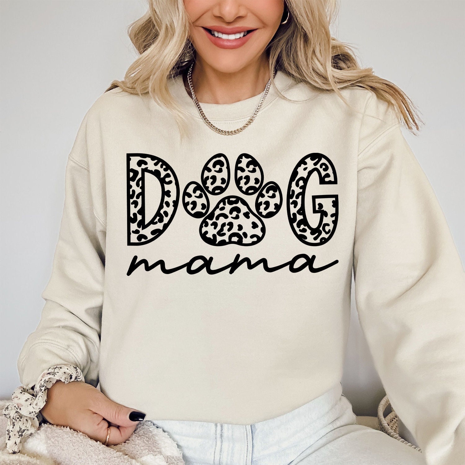 Dog Mama Sweatshirt, Dog Mom Gift, Dog Mama Sweatshirt, Dog Mom Sweatshirt for Women, Dog Mama Sweater, Dog Parent Sweatshirt,Dog Lover Gift