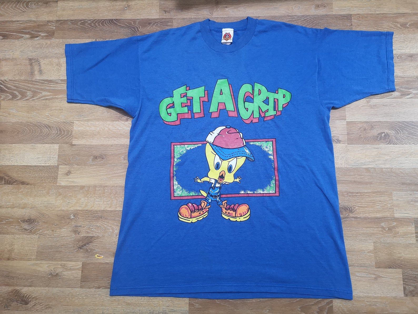 Vintage 90’s Tweety Birds Get A Grip Looney Tunes Cartoon Movie Film Warner Bros Wb Promo 1997 T Shirt Aerosmith Space Jam Extra