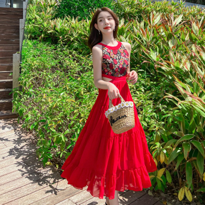 ZRFTVCXKY Folk Style Red Dresses For Women Summer New Luxury Embroidery Fashion Hollowed Out Elastic Waist Beach Holidays Dress alx