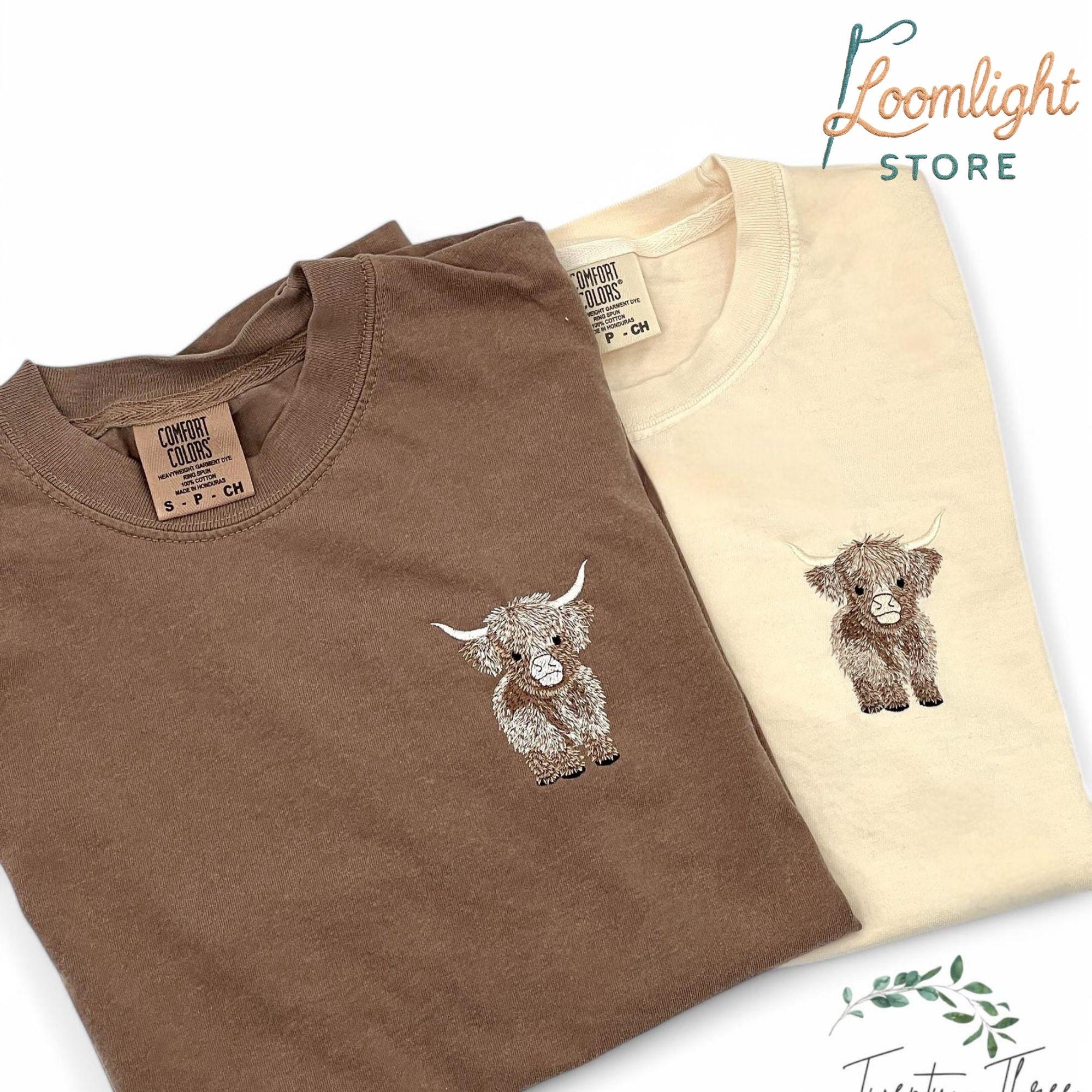 Embroidered Highland Cow T-Shirt, Cow Graphic Tee, Farm Animal Embroidery Shirt, Cute Cow Lover Tee, Highland Cow Apparel, Casual Cotton Shirt