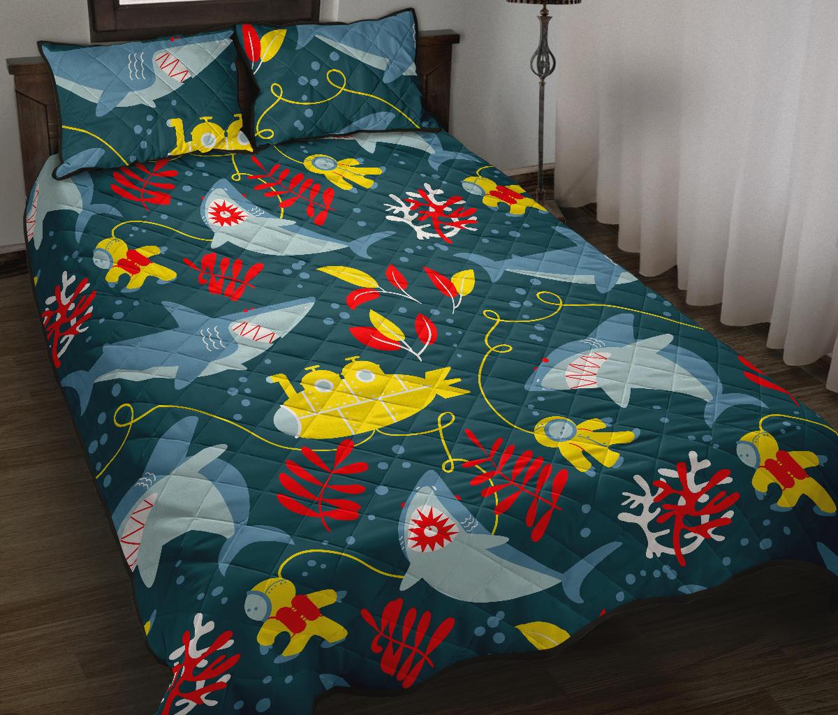 Shark Pattern Quilt Bed Set