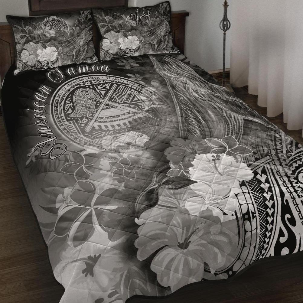 American Samoa Polynesian Quilt Bed Set – Humpback Whale With Tropical Flowers (White)