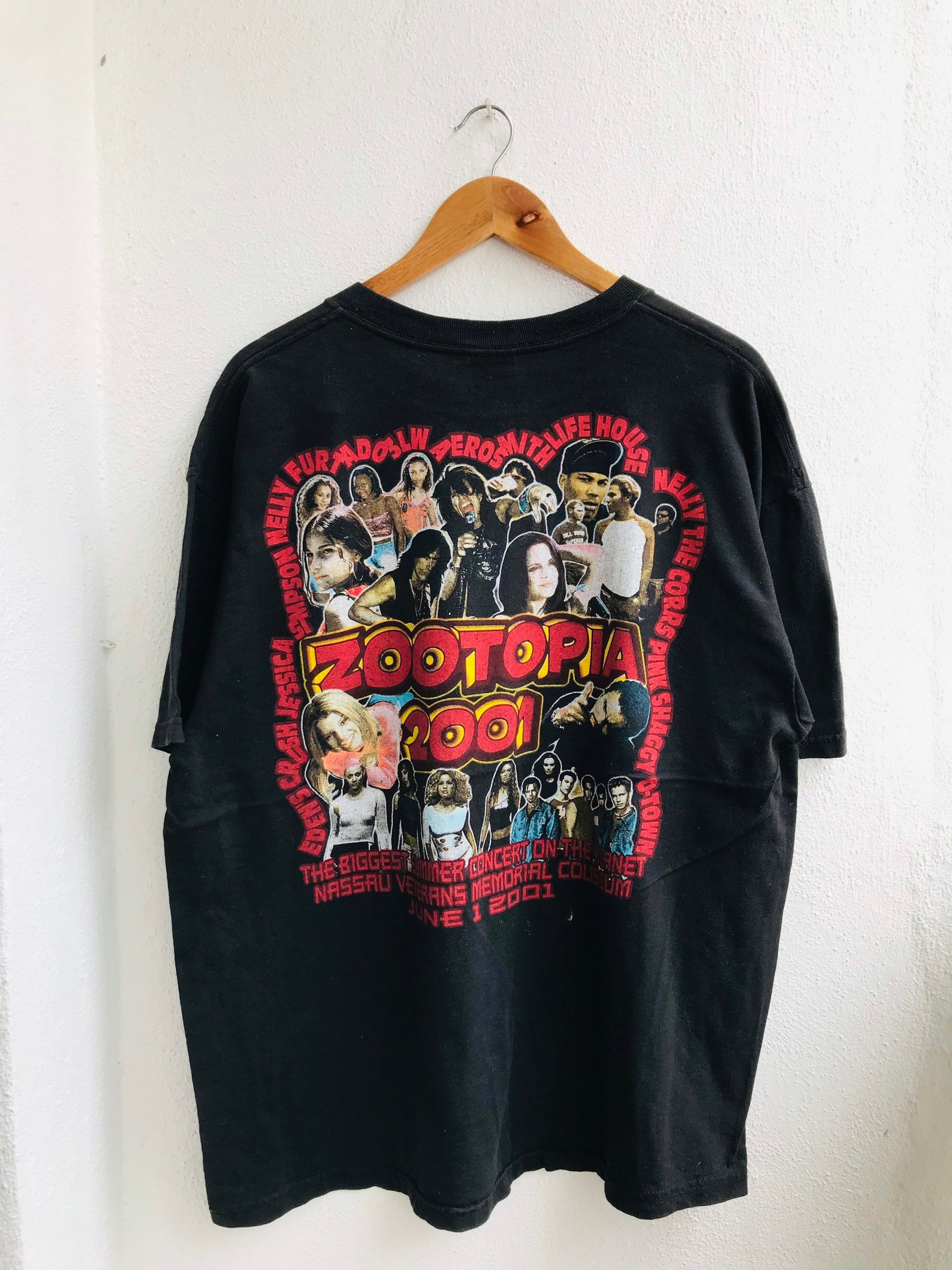 Vintage Zootopia Concert 2001 Nelly Furtado Aerosmith Band T Shirt