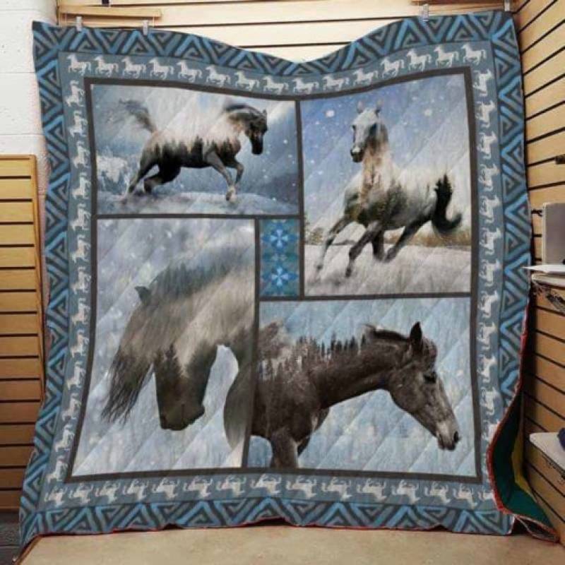 Horse J2103 83O31 Blanket