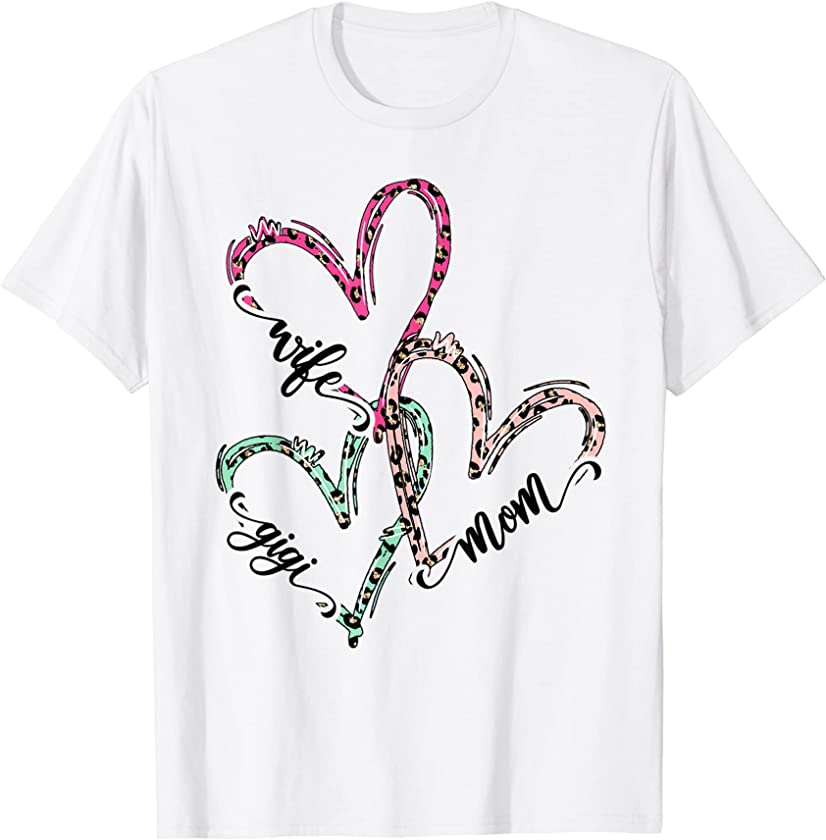 Wife Mom Gigi Leopard Heart Valentine Women T-Shirt