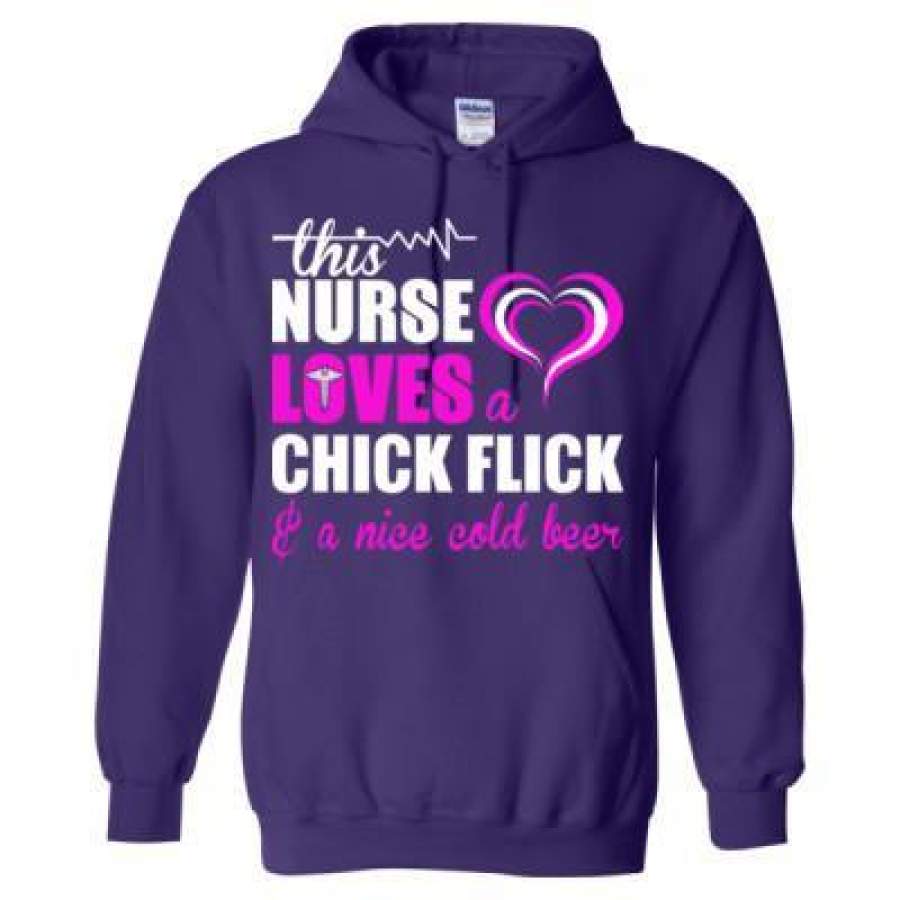 AGR This Nurse Loves A Chick Flick And A Nice Cold Beer – Heavy Blend™ Hooded Sweatshirt