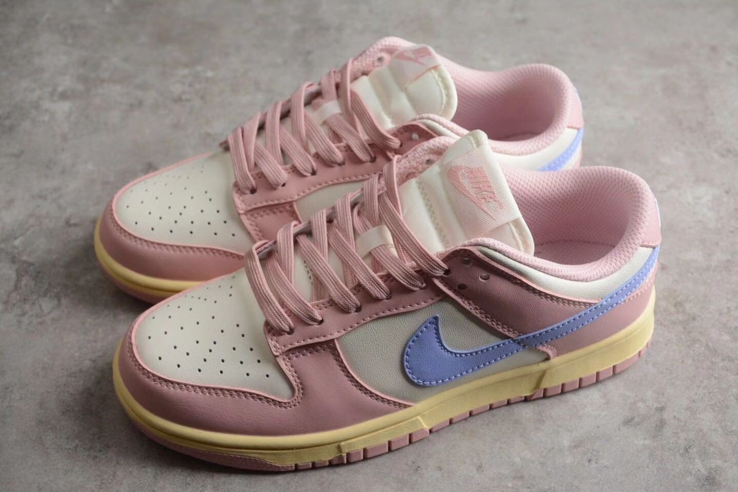 Nike Wmns Dunk Low ‘Pink Oxford’ Shoes Sneakers SNK869349487