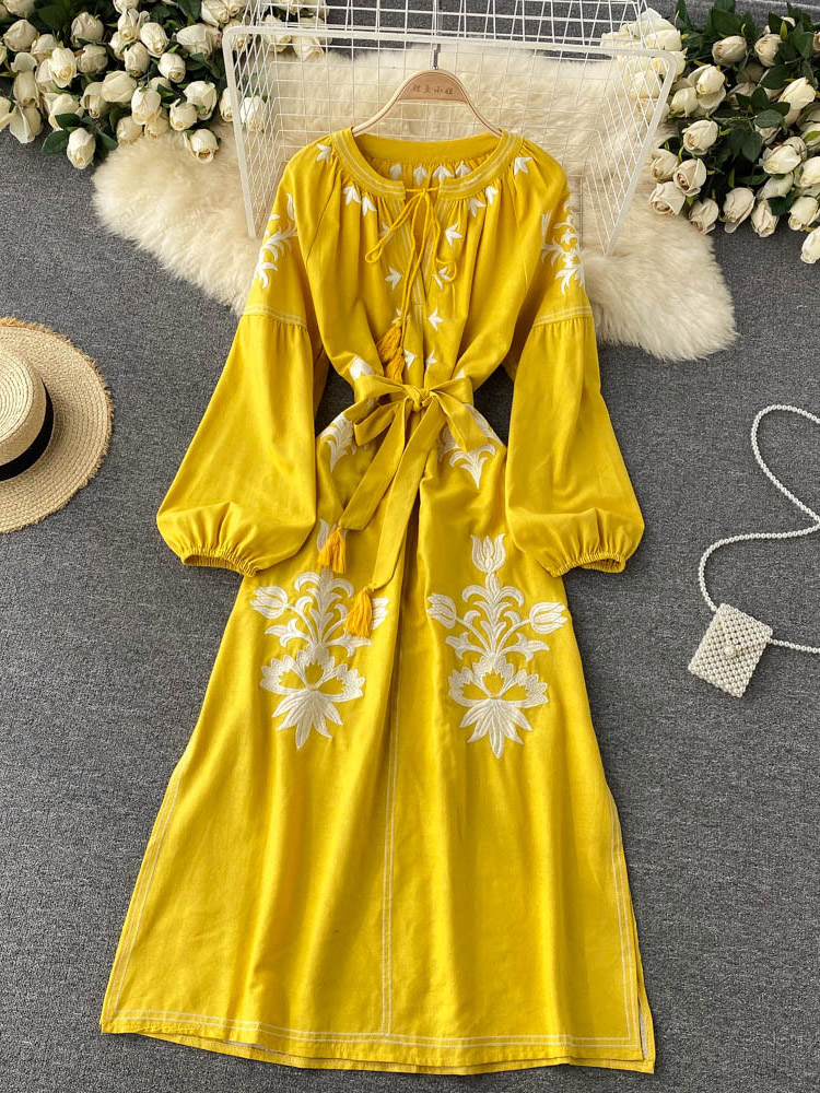 2022 New Spring Autumn Women’s Embroidered Dress V-neck Tie Split Retro Indie Folk Style Holiday Beach Long Dress Women GD679 alx