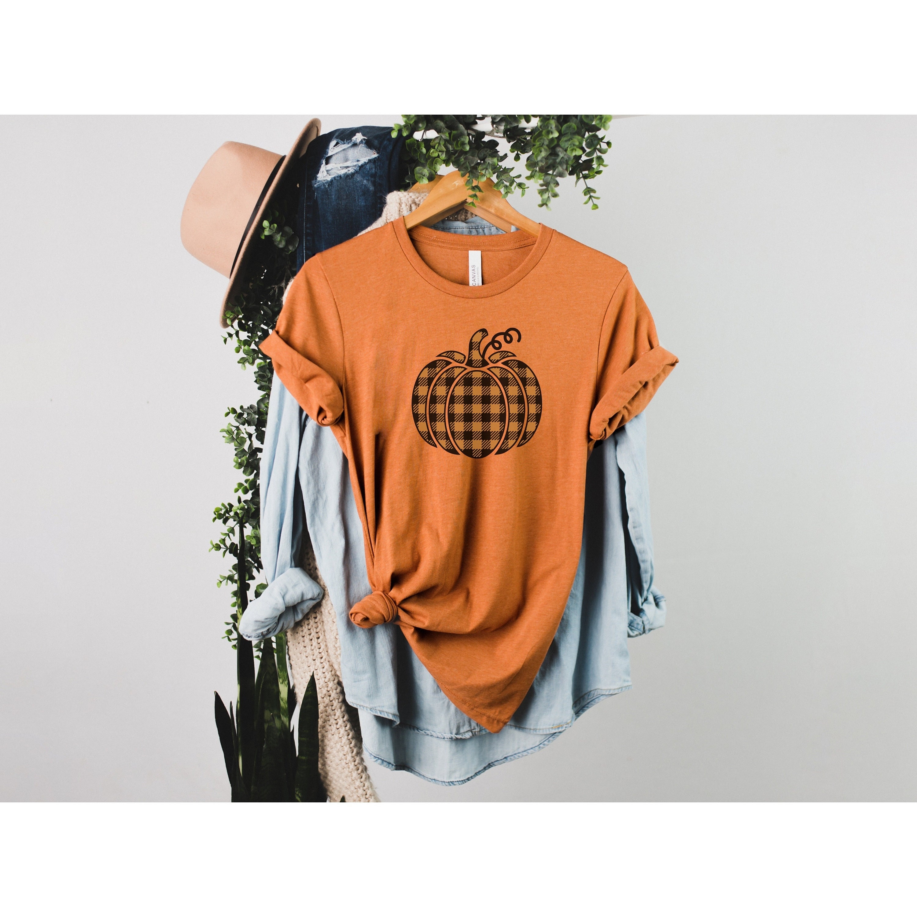 Buffalo Plaid Pumpkin T-Shirt, Minimalist Jack O Lanterns Tee, Halloween Shirt, Spooky Season, Thanksgiving Fall Shirts, Hayride Shirt