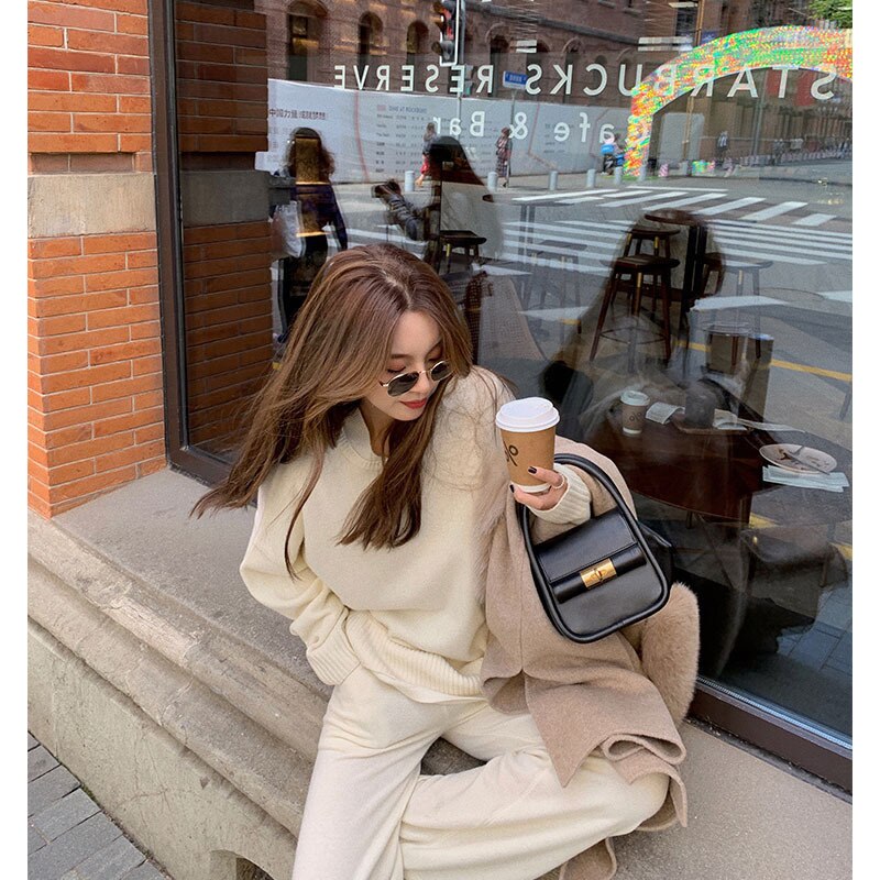 2022 new autumn and winter women’s casual pullover sweater knitted casual fried street fashion sports two piece alx