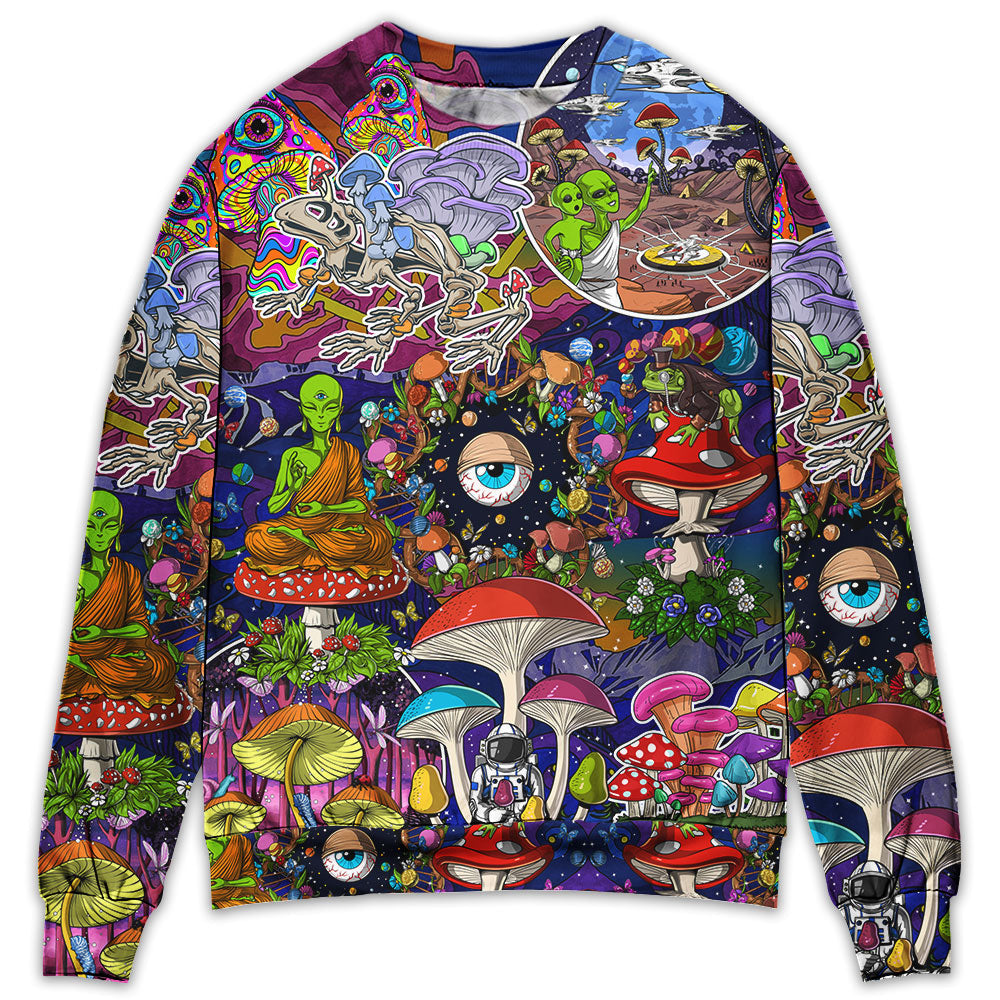 Hippie Mushroom Aliens Stay Hippie Colorful Art  – Sweater – Swea05Tnh240822
