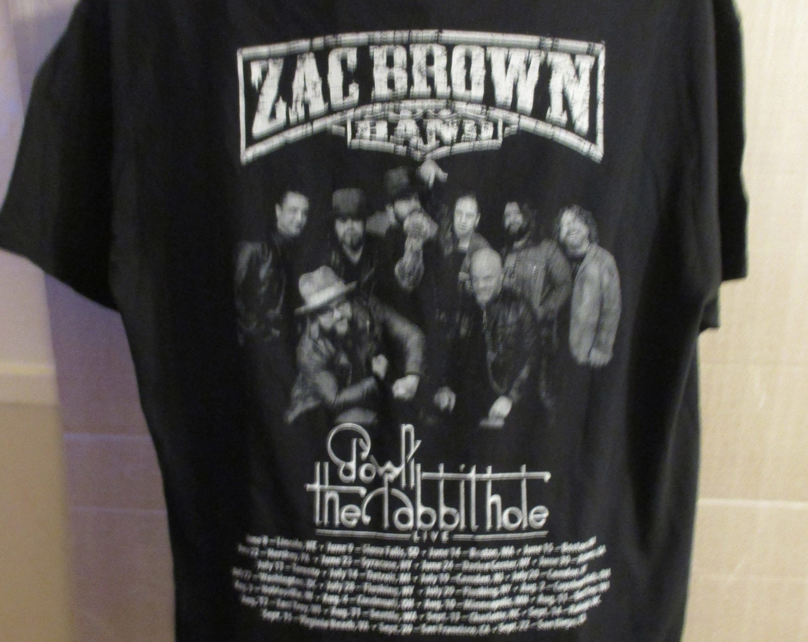 Zac Brown Band Down The Rabbit Hole Tour Chicken And Beer Pre Ownedsecond Shirt