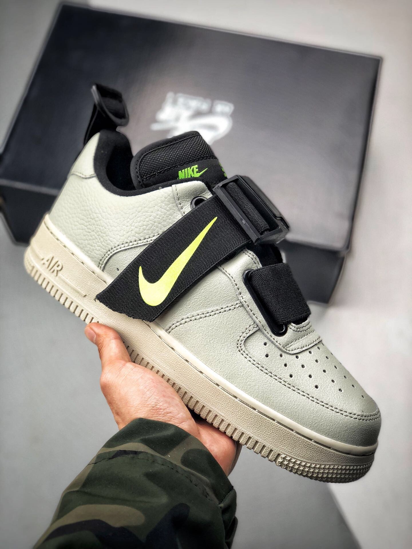 Nike Air Force 1 Utility Spruce FrogBlack-Volt AO1531-301 5339975