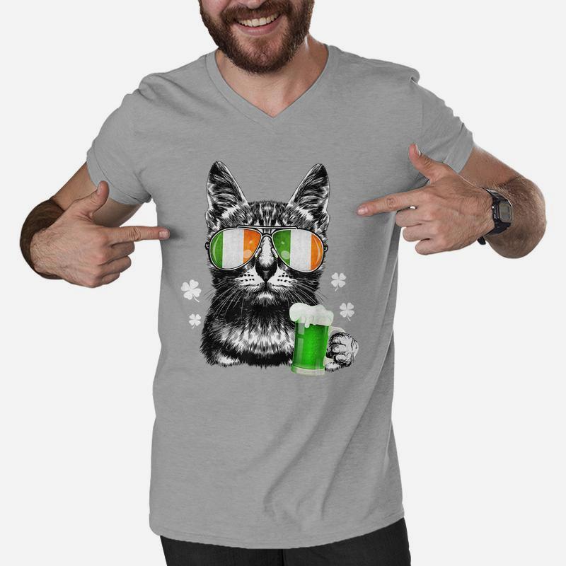 Black Cat St Patricks Day Tshirt Kitty Kitten Lover Drinking Men V-Neck Tshirt