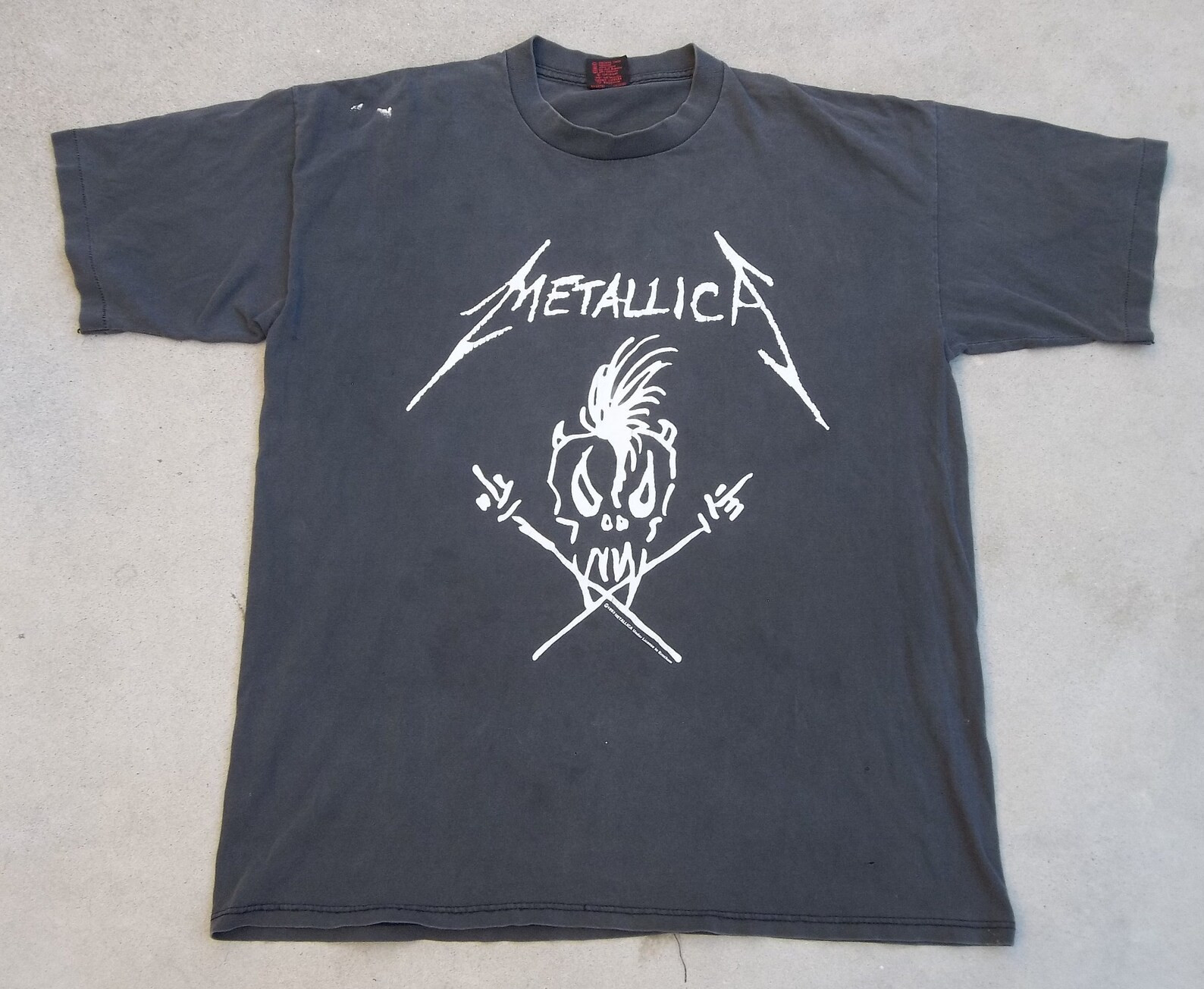 Vintage T Shirt Metallica No Where Else To Roam Europe 1990S X Tee Unique Streetwear Faded Black Distressed Grunge