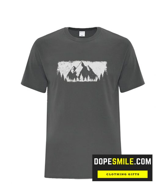 Distressed Mountain cool  T-Shirt