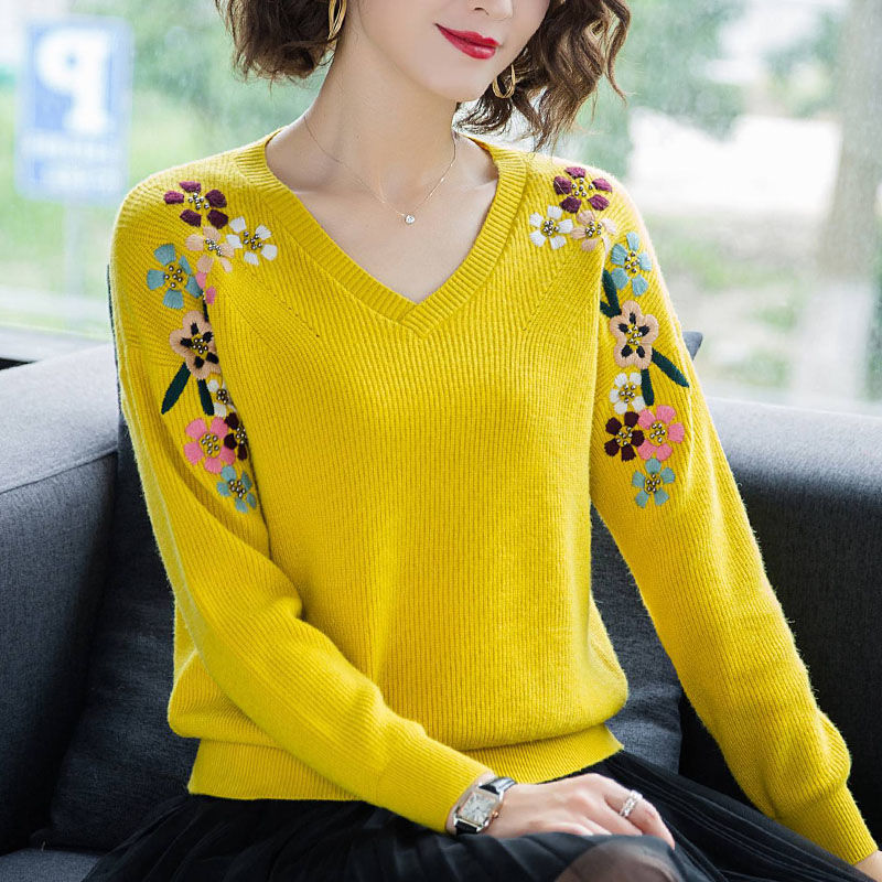 Chic V-Neck Embroidery Short Thin Sweater Women Korean Style Loose Long Sleeve knitting Tops Korean Style White knitwear Female alx