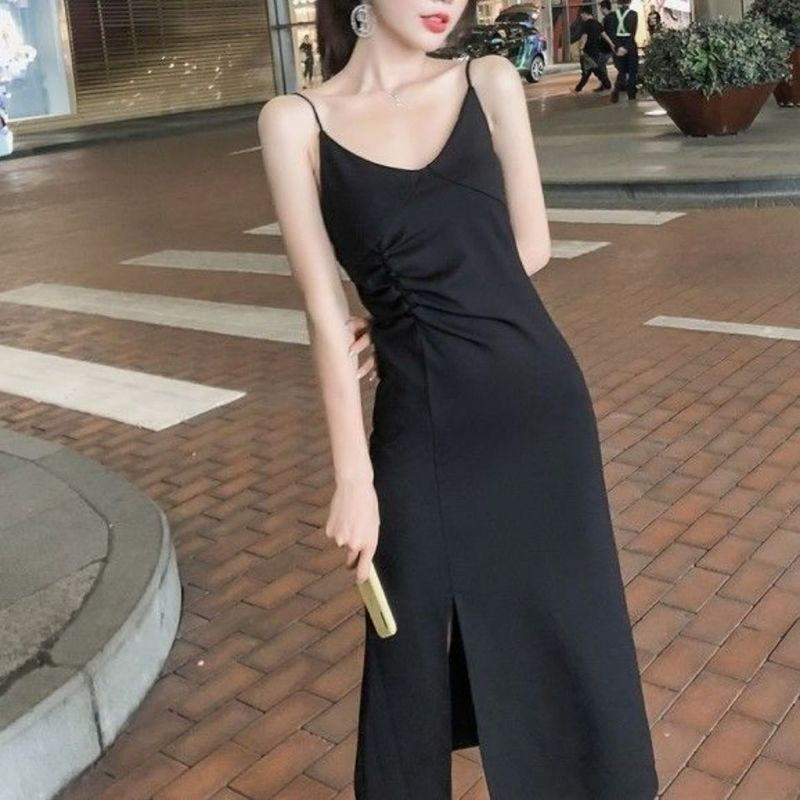 Summer new sling mid-length dresses French elegant and sexy woman dress Korean retro dance party woman dress 2022 alx