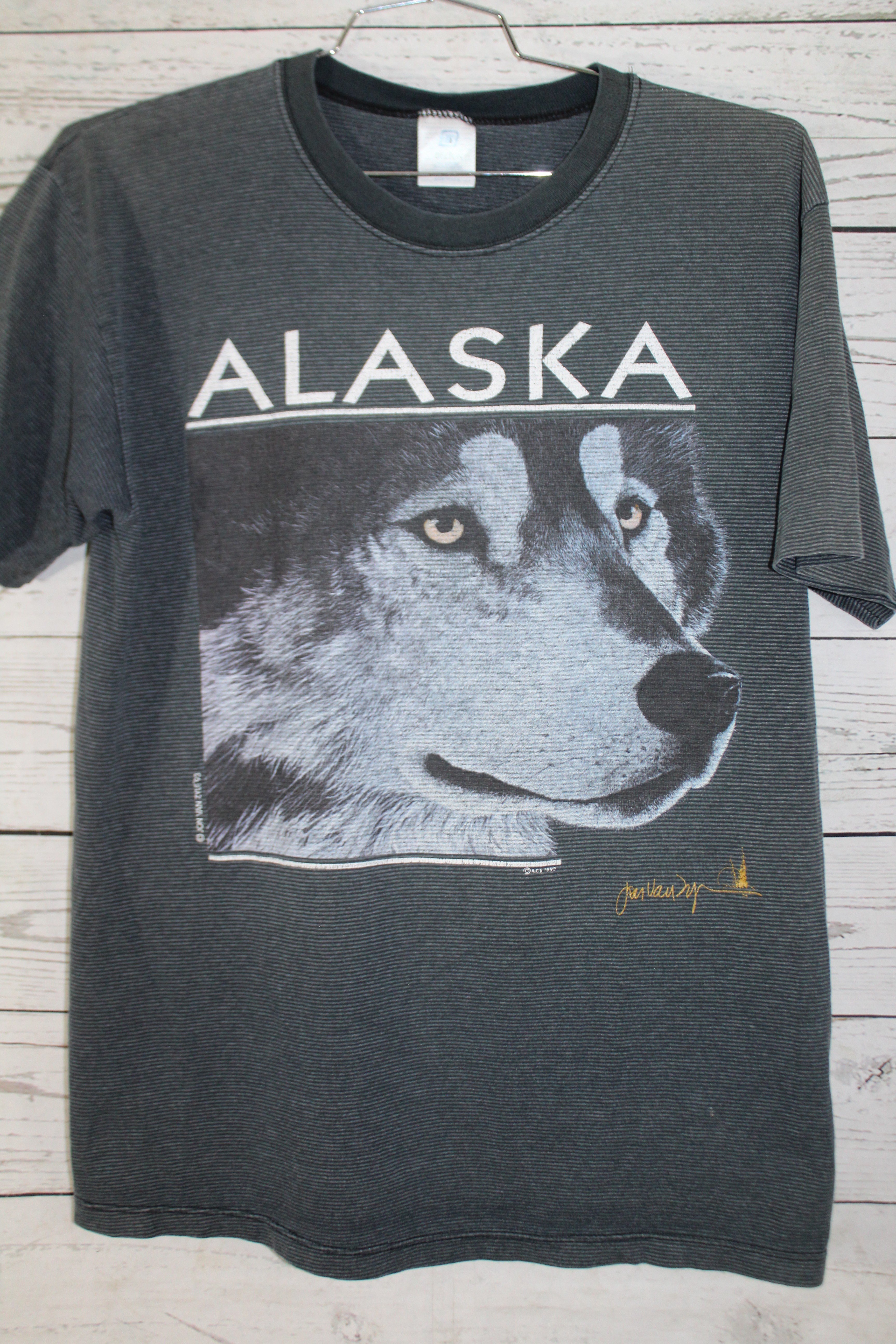 Alaska Timber Wolf Vintage 1990 Animal Nature Pin Stripe T-Shirt