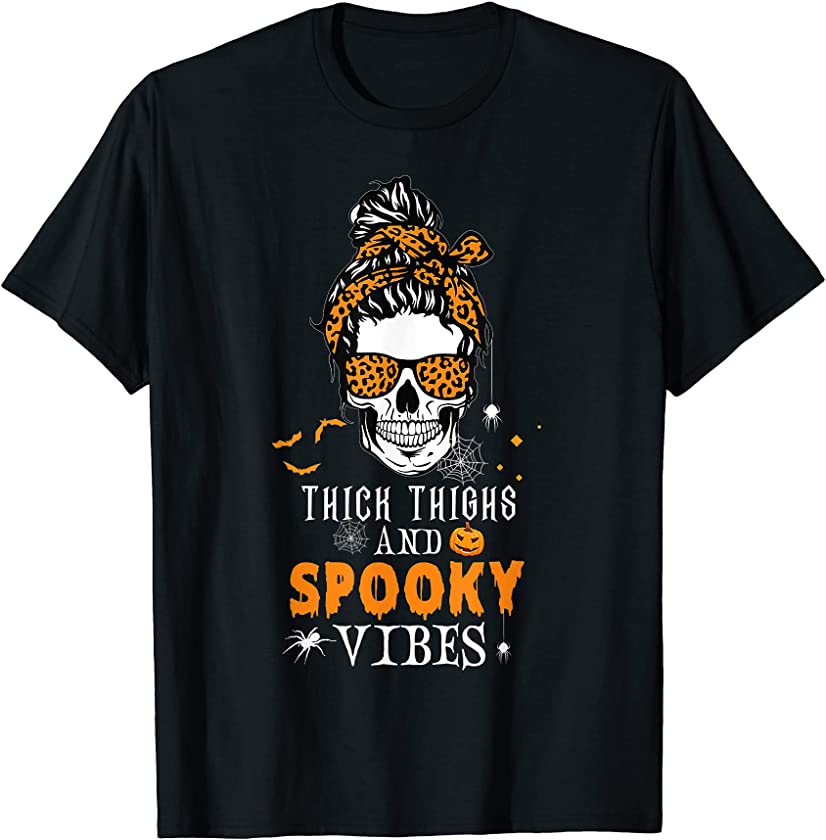 Skull Messy Bun Leopard Spooky Pumpkin Spiders Halloween Mom T-Shirt