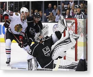 1 Chicago Blackhawks V Los Angeles Kings Jeff Gross Canvas Print