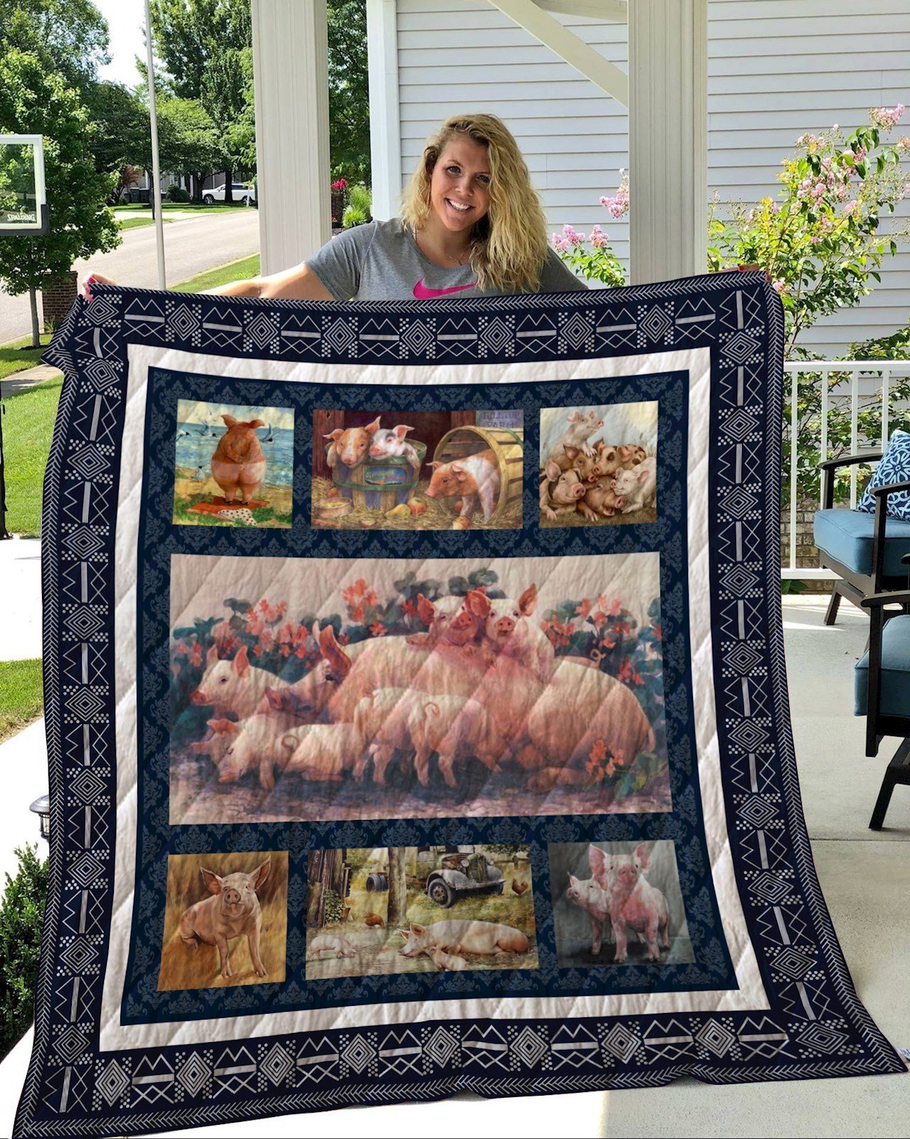 2 Pig Quilt Blanket