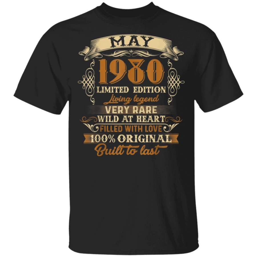 Vintage May 1980 40 Years Old Birthday Limited Edition T-Shirt