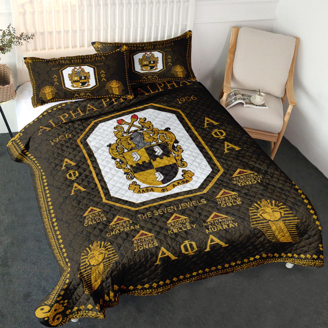 Alpha Phi Alpha Quilt Set