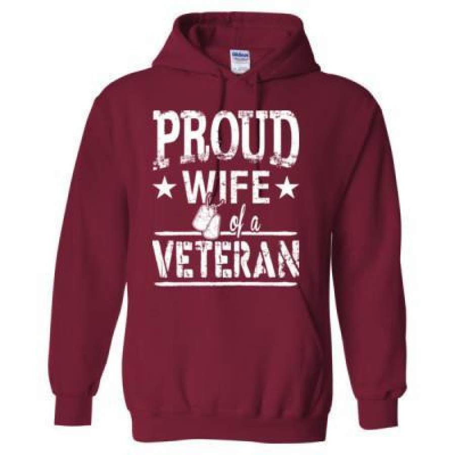 AGR Proud Wife Of A Veteran – Heavy Blend™ Hooded Sweatshirt