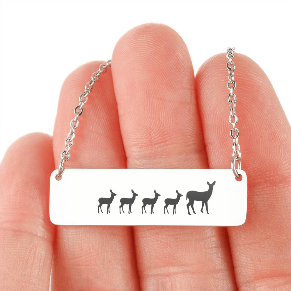 Personalized Mama Deer + 4 Fawns – Necklace