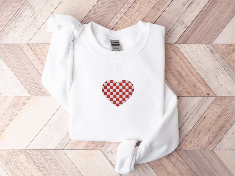 Valentine’S Day Heart Embroidered Sweatshirt 2D Crewneck Sweatshirt All Over Print Sweatshirt For Women Sweatshirt For Men Sws2935