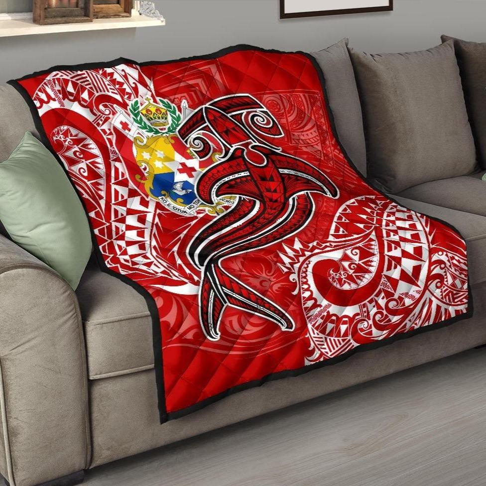 Tonga Premium Quilt  – Red Shark Polynesian Tattoo – BN18