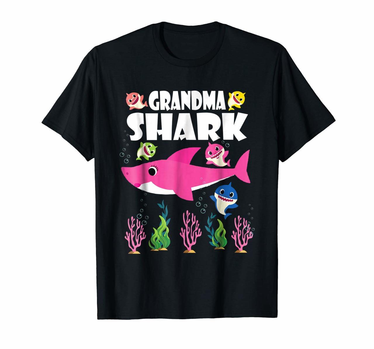 Cute Baby Sharks Lovely Grandma Shark Funny Cool Tshirt