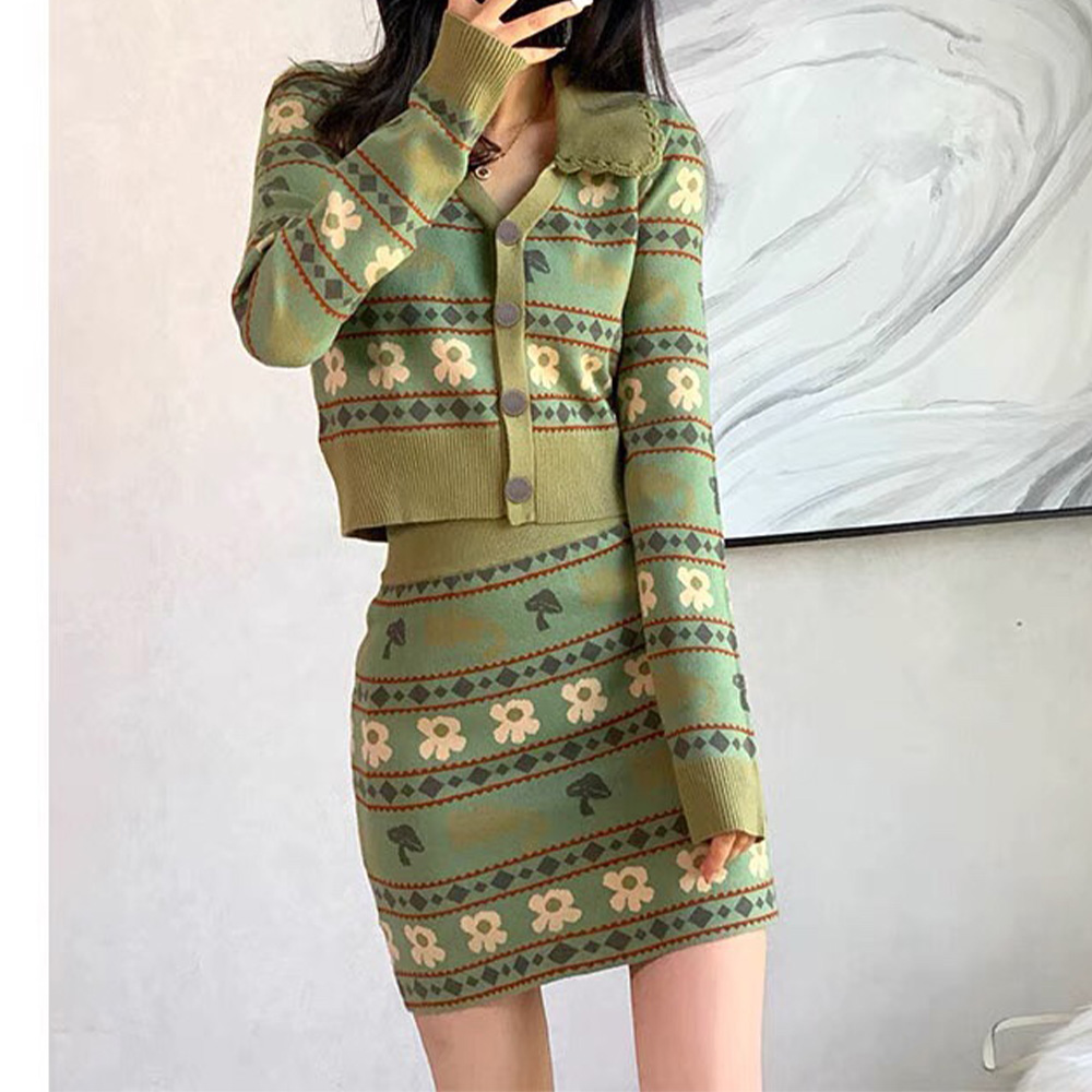 Casual knitted suit 2022 spring new doll collar single-breasted cardigan + high waist skirt two-piece fashion women’s clothing alx