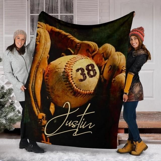 [Personalized Name & Date] Baseball Glove  Fleece Blanket, Sherpa Blanket, Gift For Wife Gift For Parent, Family Member, Friends Gift, Christmas Gift, Home Decor, Home Living