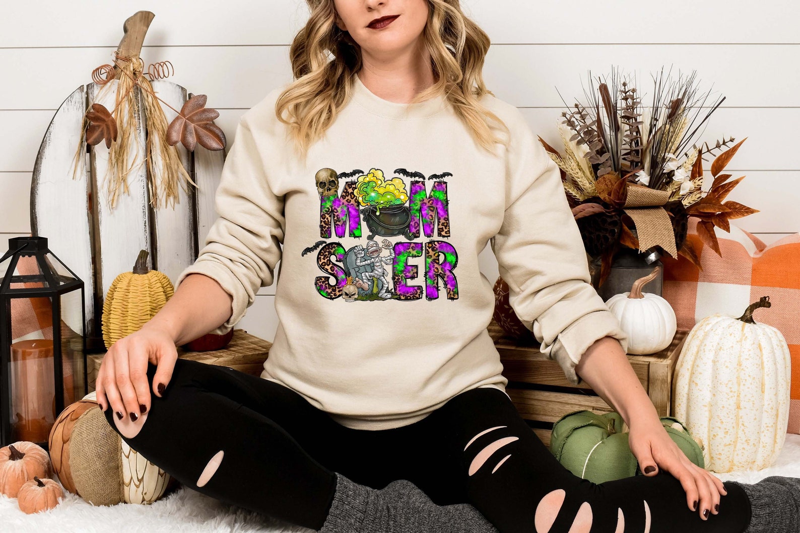 Halloween Mom 2D Crewneck Sweatshirt All Over Print Sweatshirt For Women Sweatshirt For Men