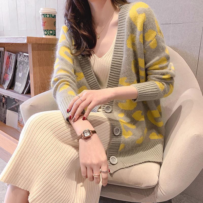 2022 Autumn Winter Knitted Leopard Sweaters Women Korean V Neck Thick Print Cardigan Coat Loose Button Outwear alx