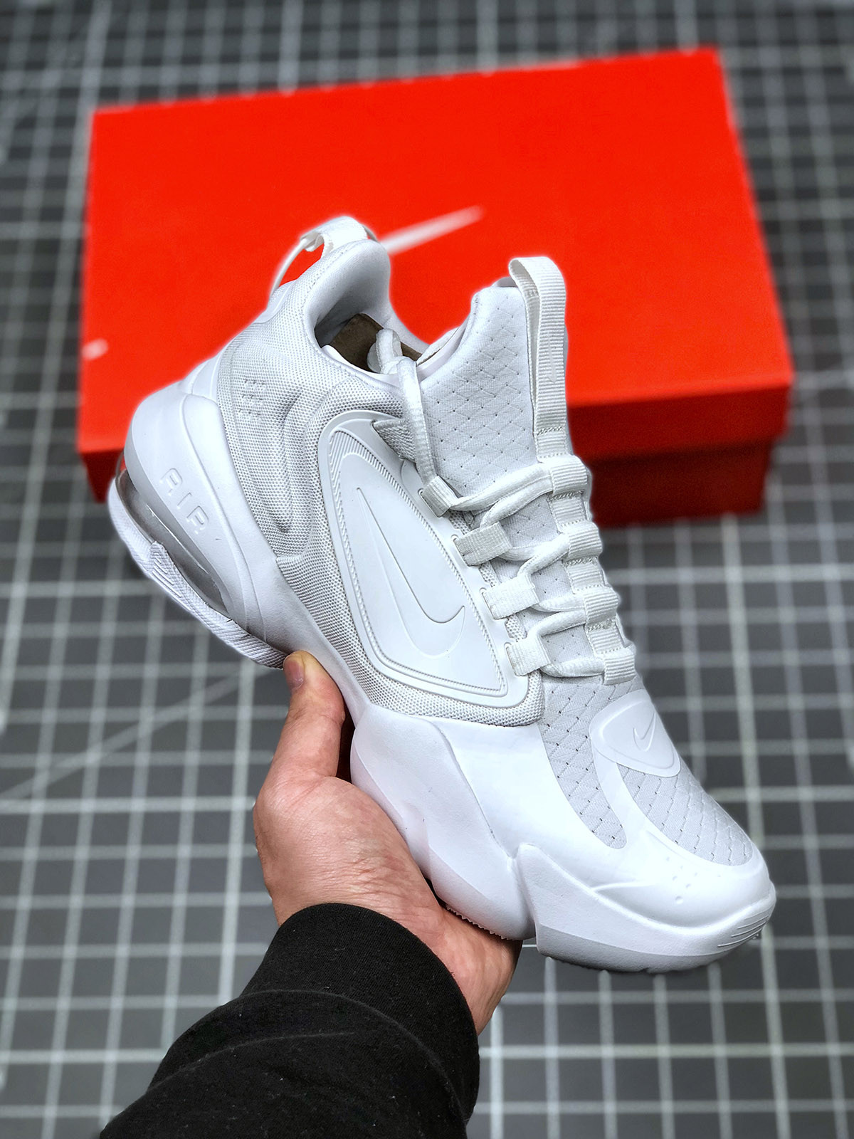 Nike Air Max Alpha Savage Triple White AT3378-101 5339549