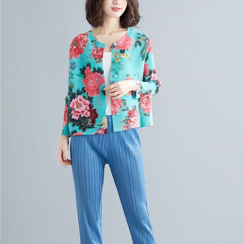 Women Blouse 2022 Spring Retro Chinese Wind Pleating Tops Elegant Flowers Cardigan Loose Thin Hong Kong Light Blouse Clothing alx