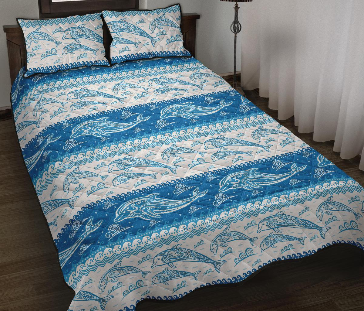 Dolphin Tribal Pattern Ethnic Motifs Quilt Bed Set