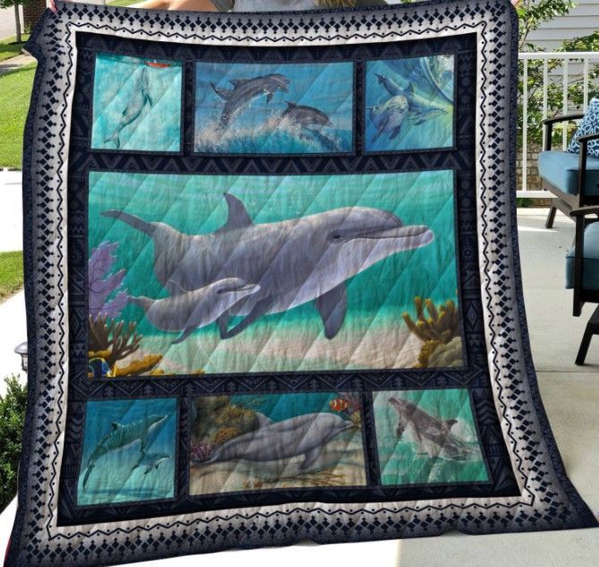 Dolphin Quilt Tuikj