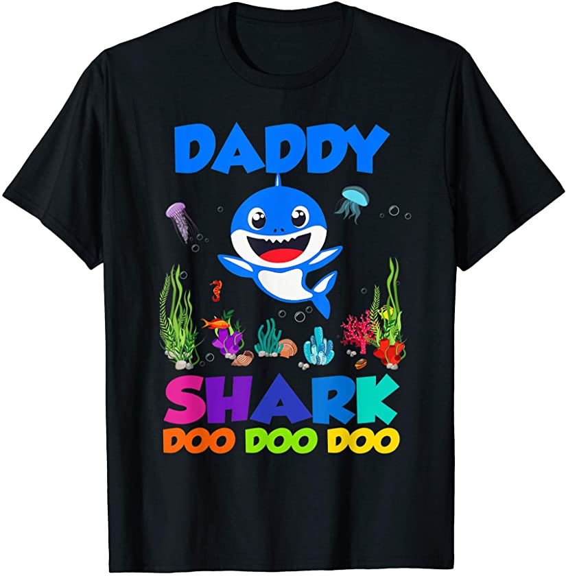 Cute Daddy Shark Doo Doo Doo Funny Baby Shark Family T-Shirt