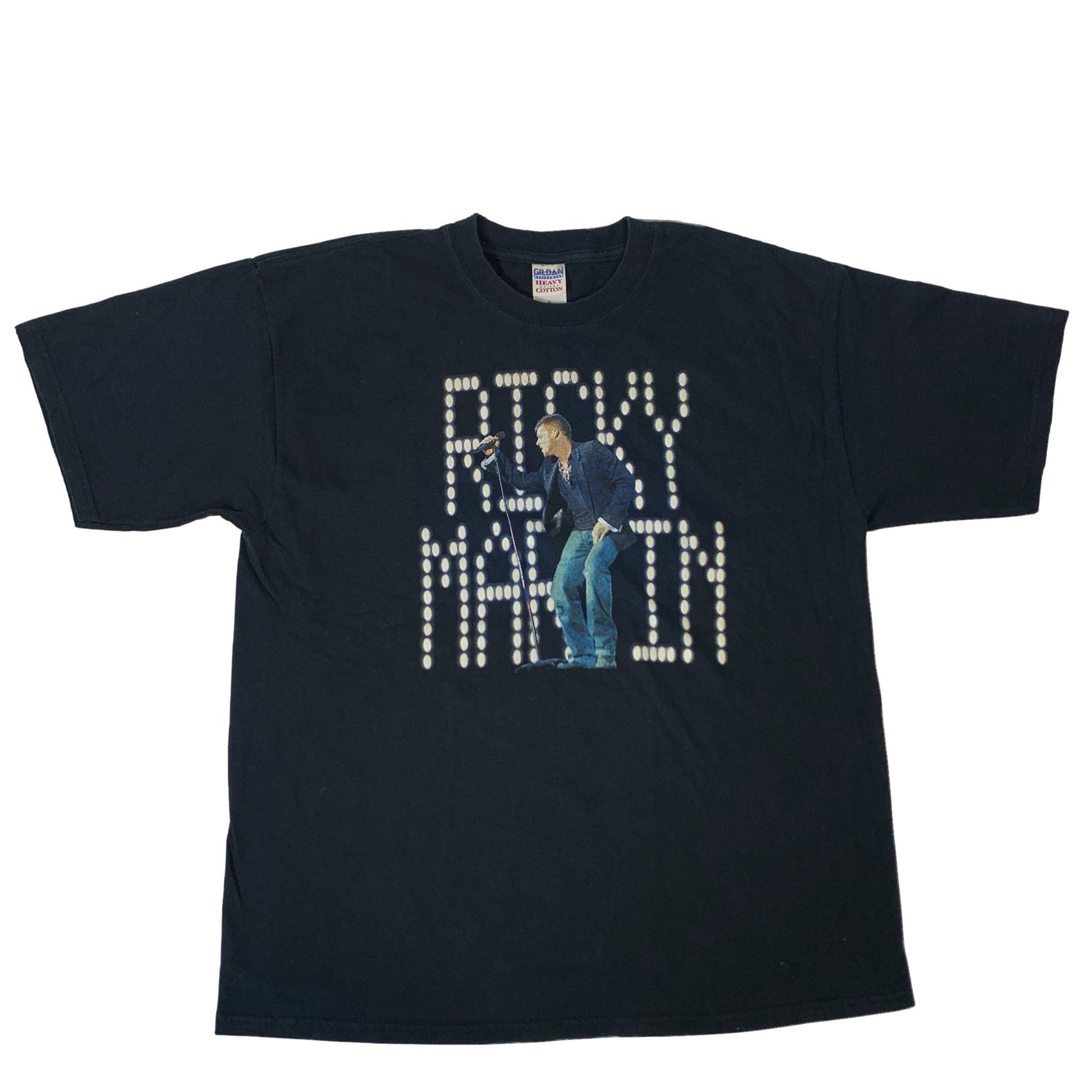 Vintage Ricky Martin “Life 2006” T-Shirt